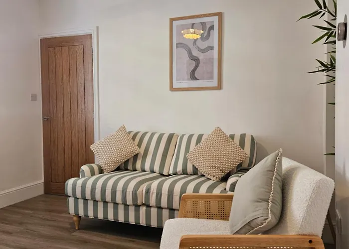 Nancy's Nook * 惠特比